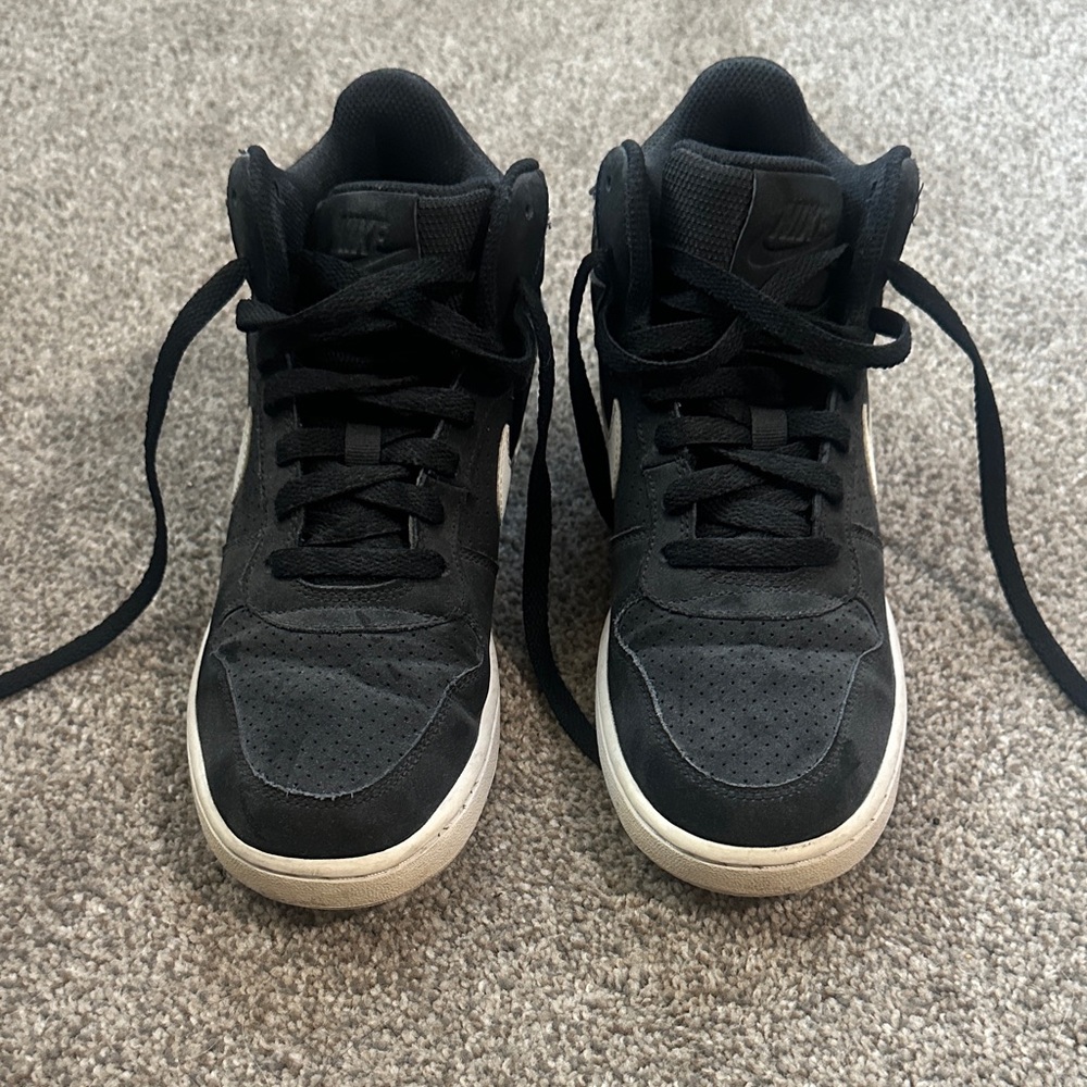 Nike Black and White Sneakers
